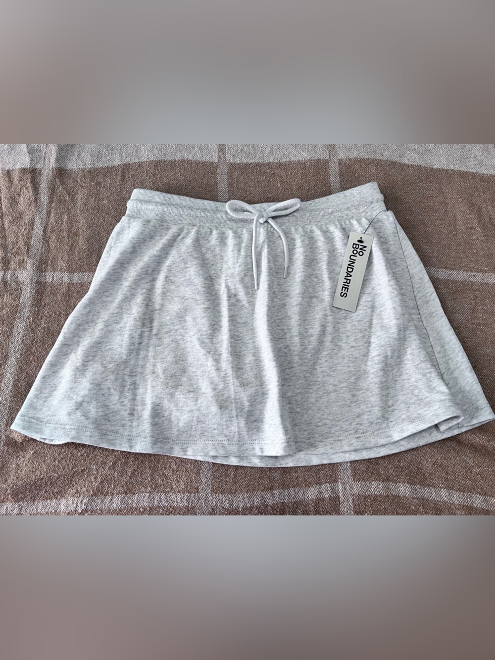 No Boundaries Women’s Light Gray Drawstring Mini Skirt